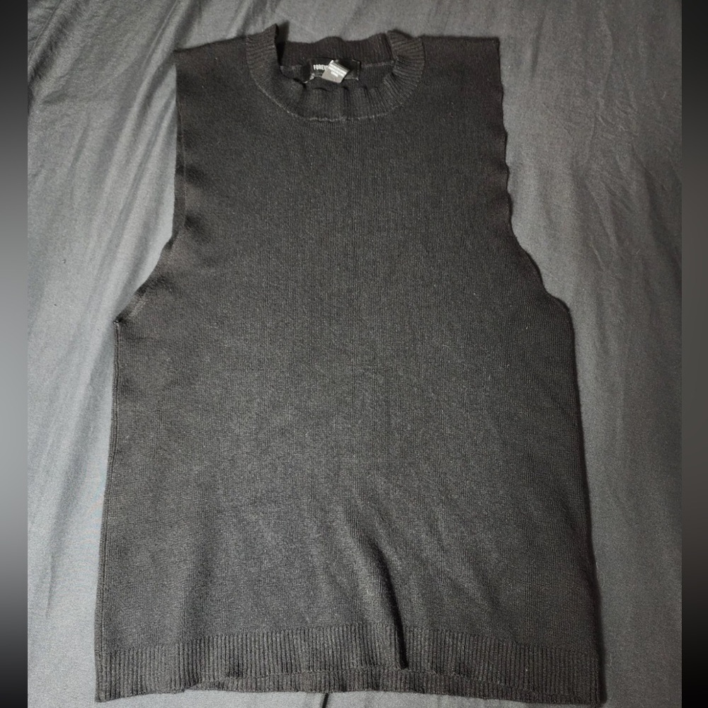 Forever 21 Black Sleeveless Top